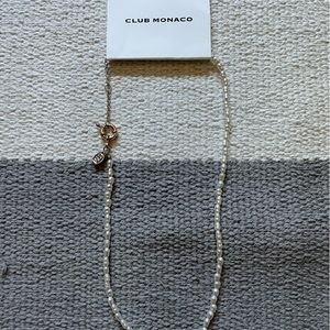 Club Monaco Short Pearl Necklace